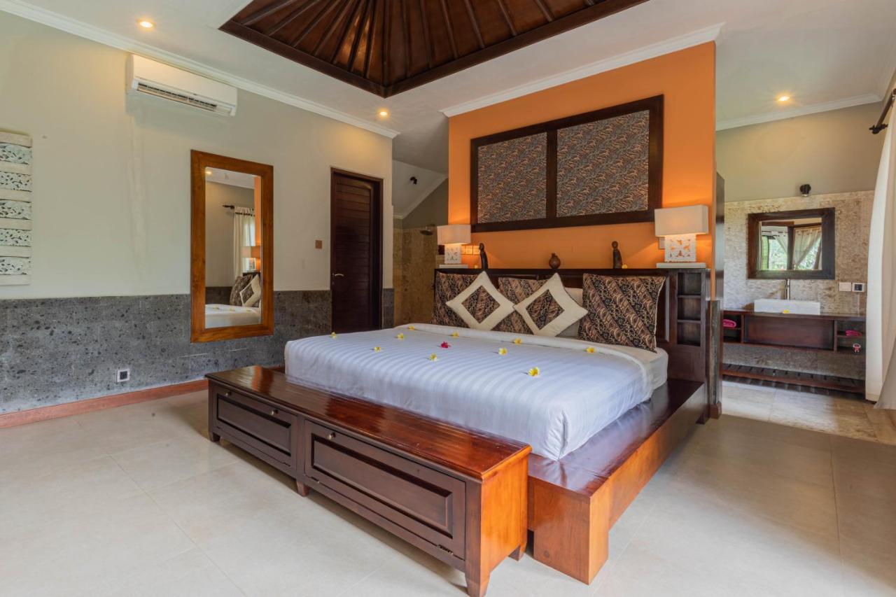 Suara Air Luxury Villa Ubud Exterior foto