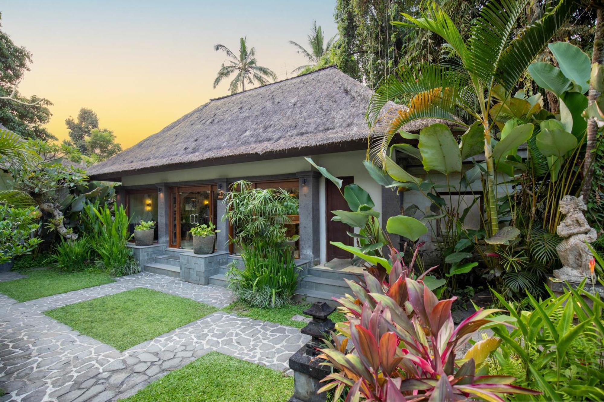 Suara Air Luxury Villa Ubud Exterior foto